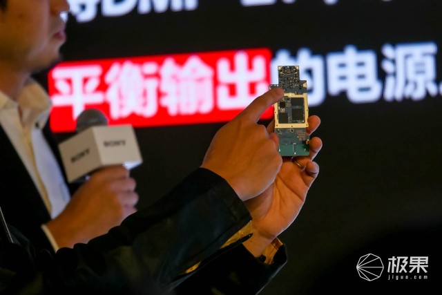 也就索尼敢了！4000多卖QQ音乐还不送会员，安卓MP3咋这么贵？