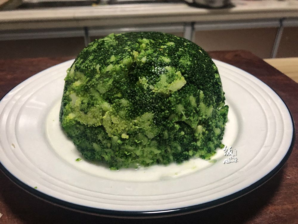 西兰花一定要洗干净,西兰花需要焯水去除草酸