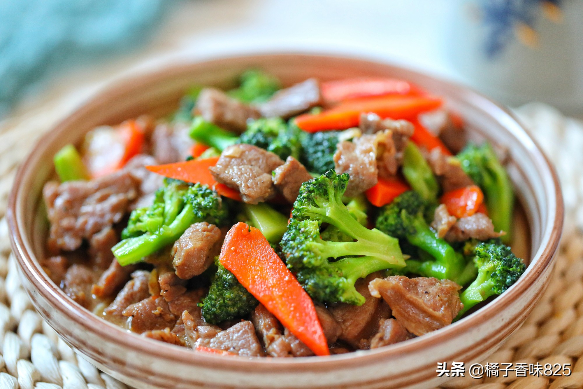 冬天多吃牛肉有什么好处,小孩吃牛肉怎么炒嫩又好吃又简单