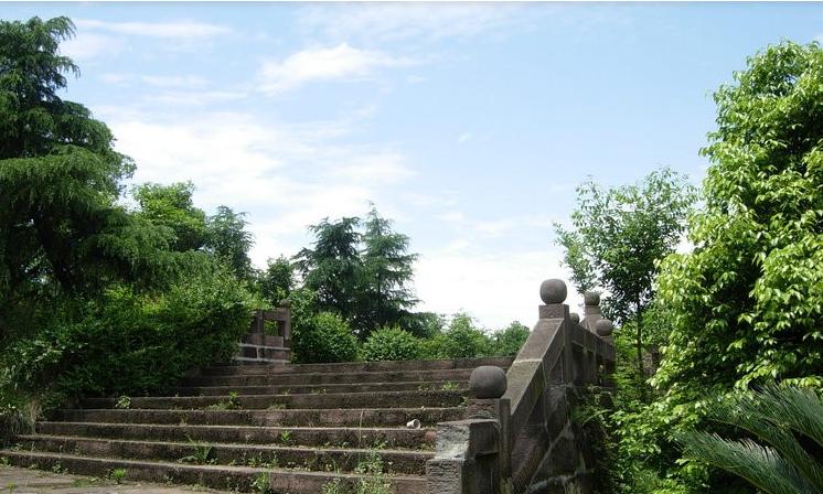 龙泉龙椅山植物园一日游,成都龙泉山最佳观景地方