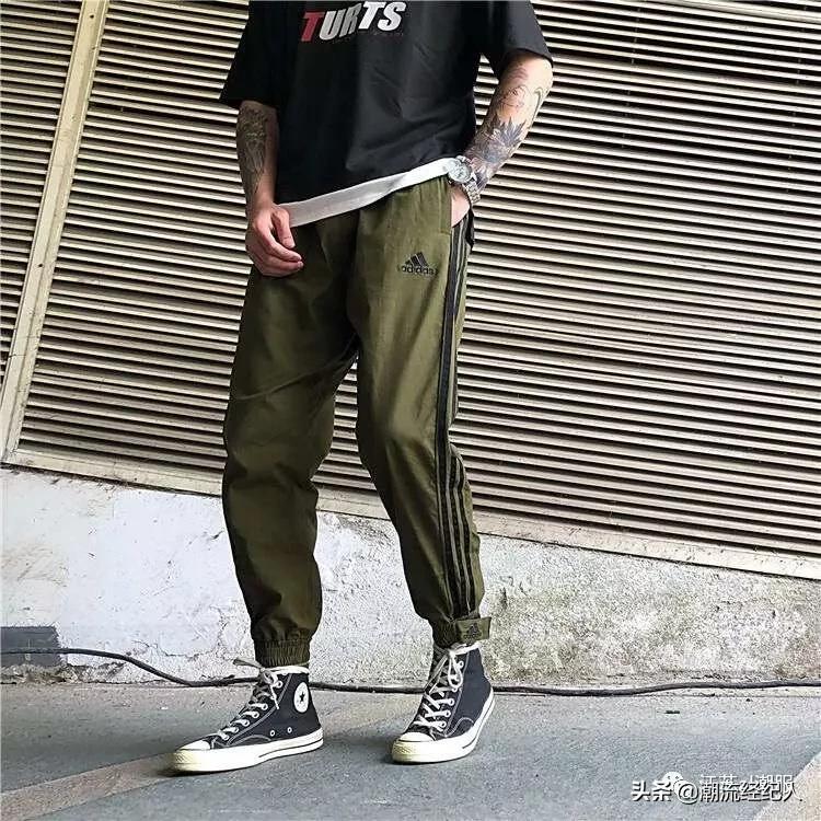 潮牌是不是穿得都很宽松,一定要穿潮牌才好看吗