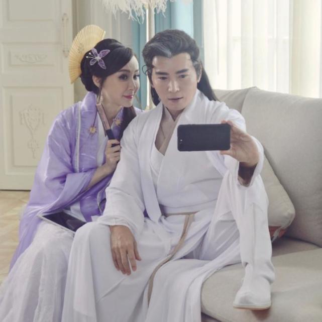 53岁仍未婚、亿万资产无人继承又怎样，单身富婆的快乐你不懂