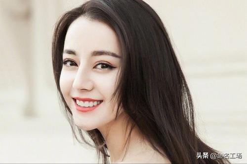 陈姓女孩洋气文雅取名带妍字,牛年陈姓女孩寓意好的名字