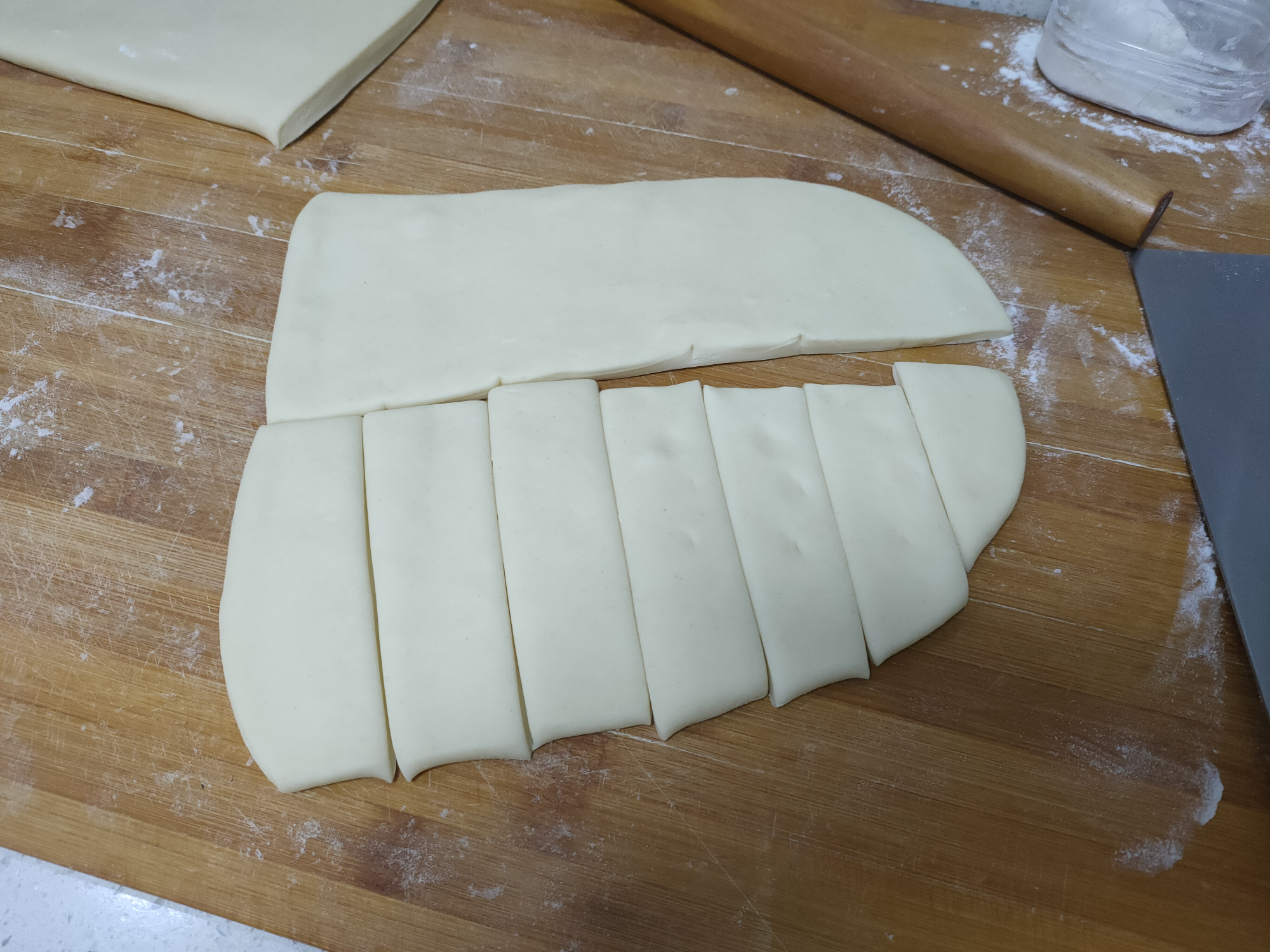 炸油条蓬松酥脆用什么配方,炸油条用什么方法才能蓬松酥脆