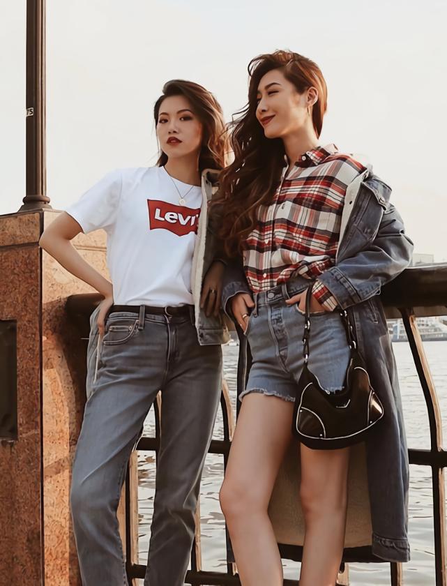 气质女神范轻熟风炸街牛仔外套,女神们牛仔外套这样穿