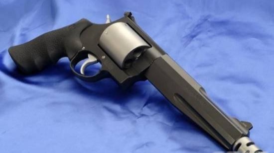 容弹量最大的沙漠之鹰手枪,世界上最小的手枪沙漠之鹰