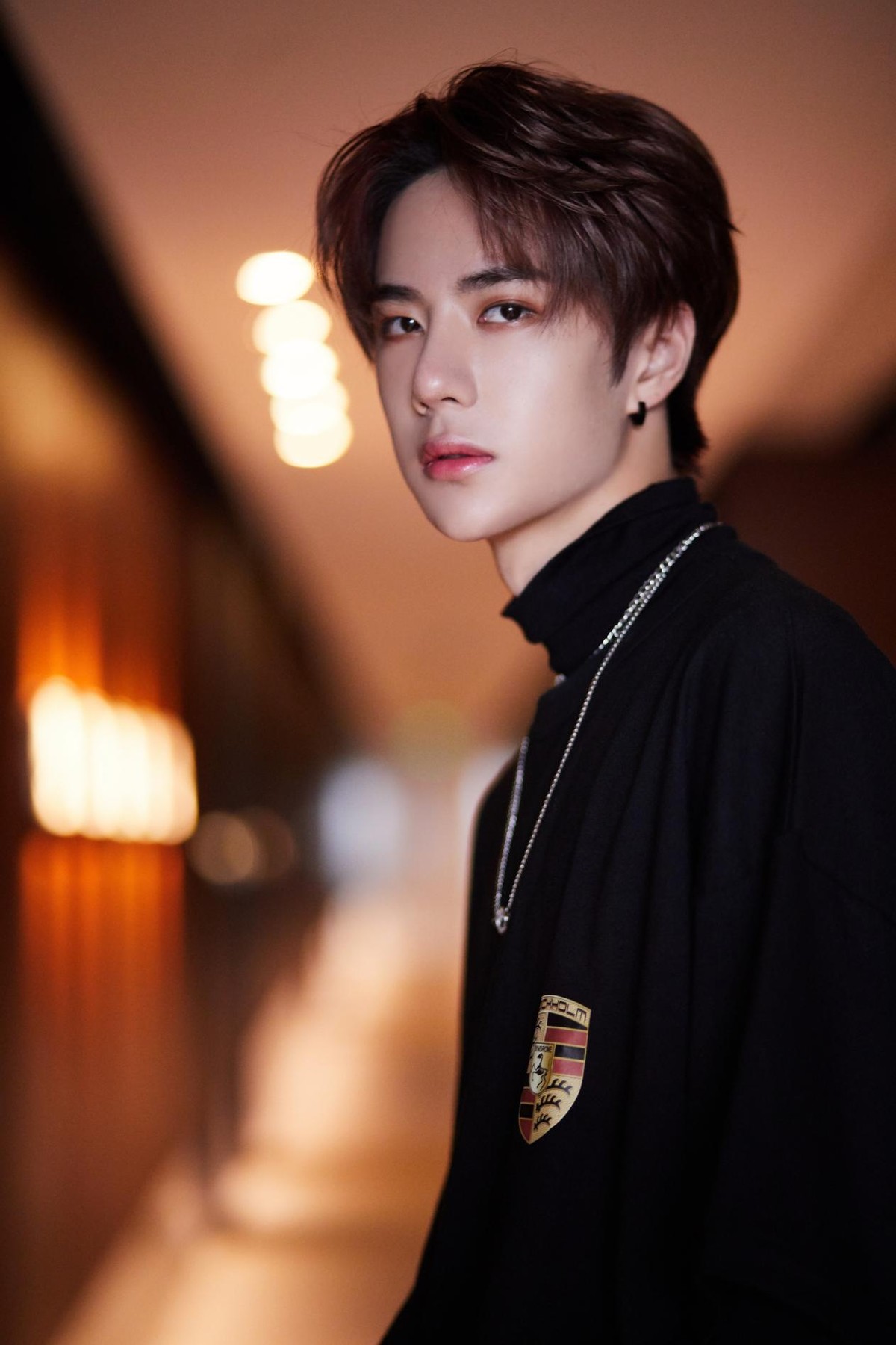 继赵丽颖一方粉丝群被处罚后,王一博一方相关账号也遭处罚