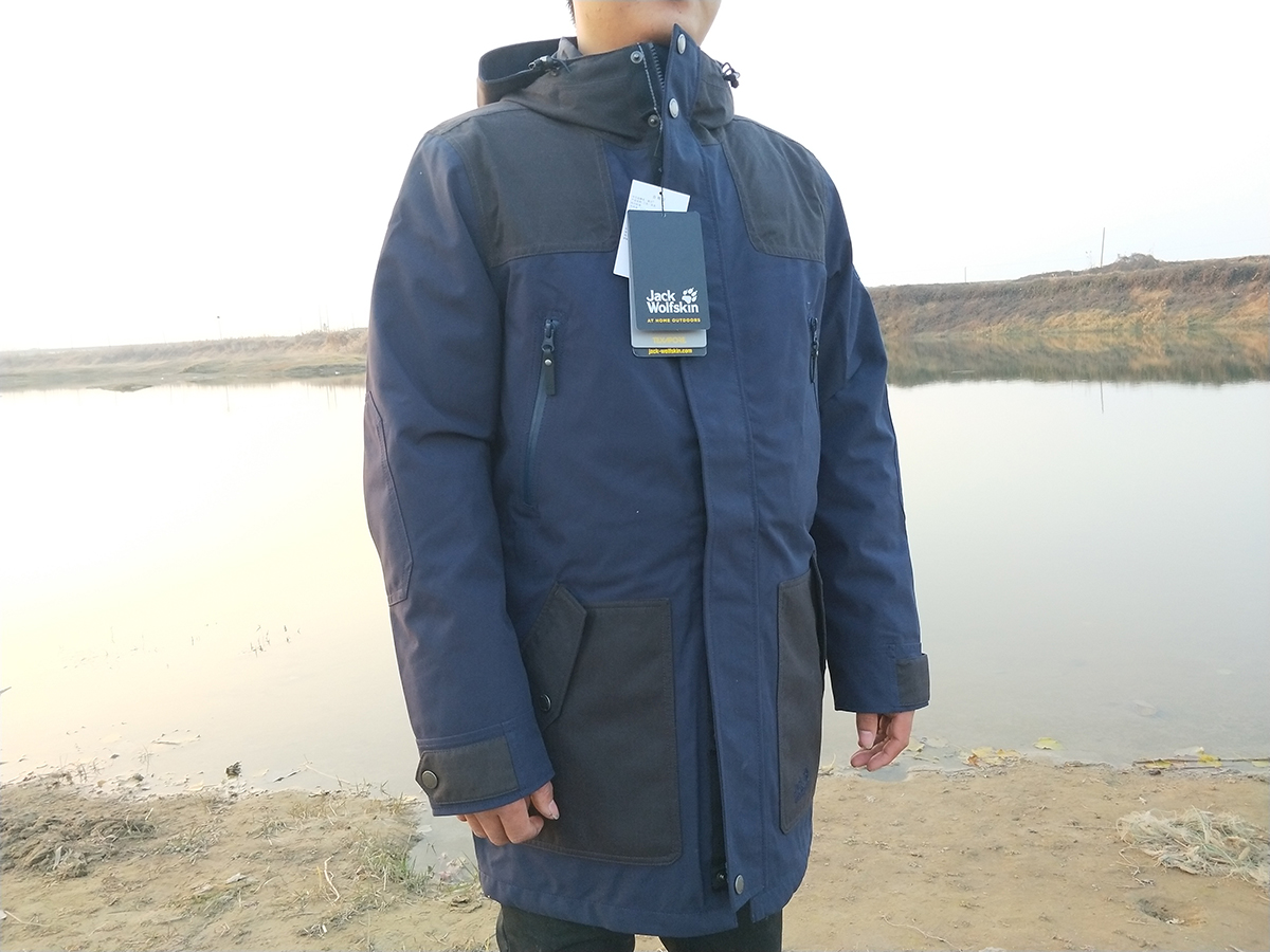 jackwolfskin狼爪冲锋衣黑白,jackwolfskin狼爪男士冲锋衣