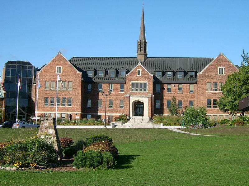 加拿大留学可以申请哪些学校,加拿大曼特学院