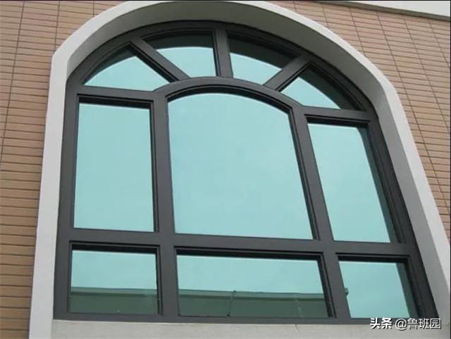 铝合金门窗玻璃胶条怎么安装视频,制作铝合金门窗技术全过程视频