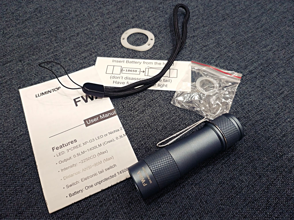 雷明兔fw4x手电,雷明兔fw4a手电筒评测