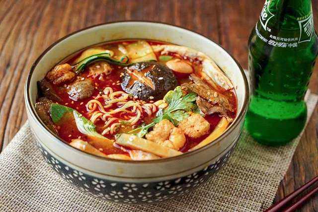 食品招商网的新锦丰麻辣烫怎么样?有没有代理前景?