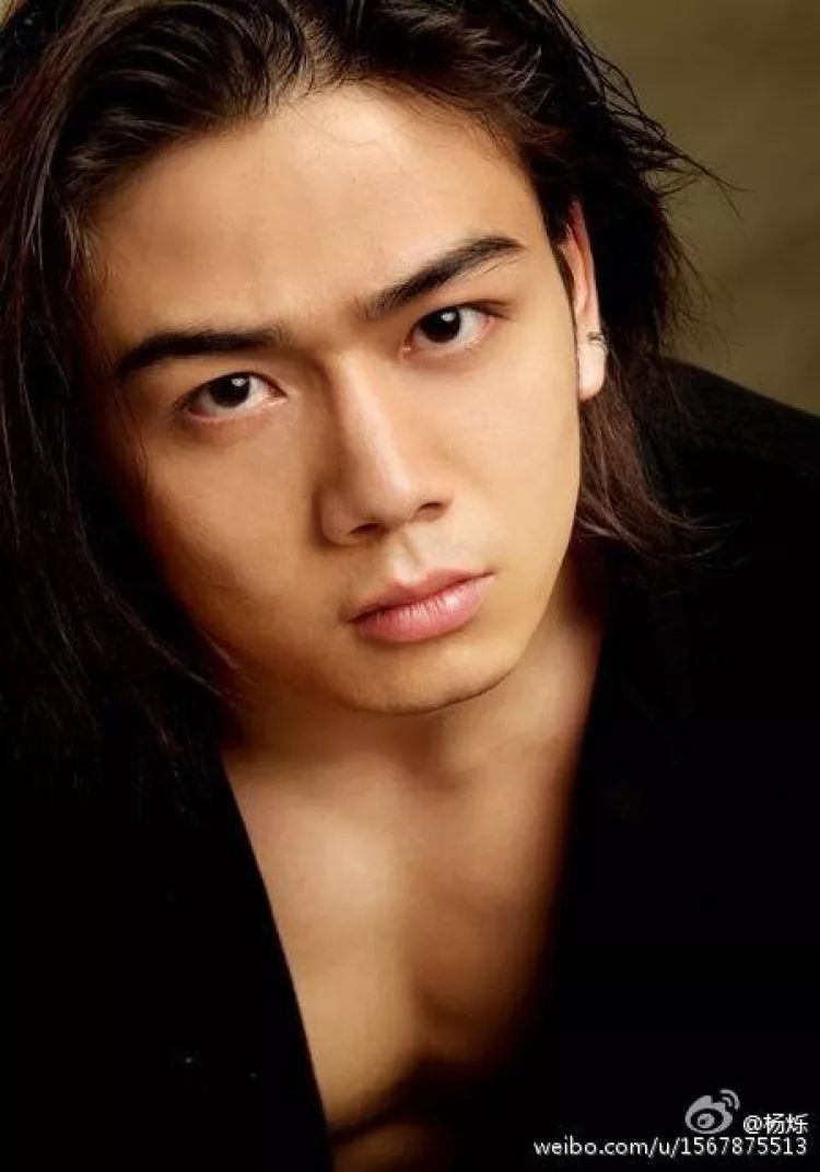 刘涛小包总杨烁油腻到不行,影视剧里的油腻行为杨烁