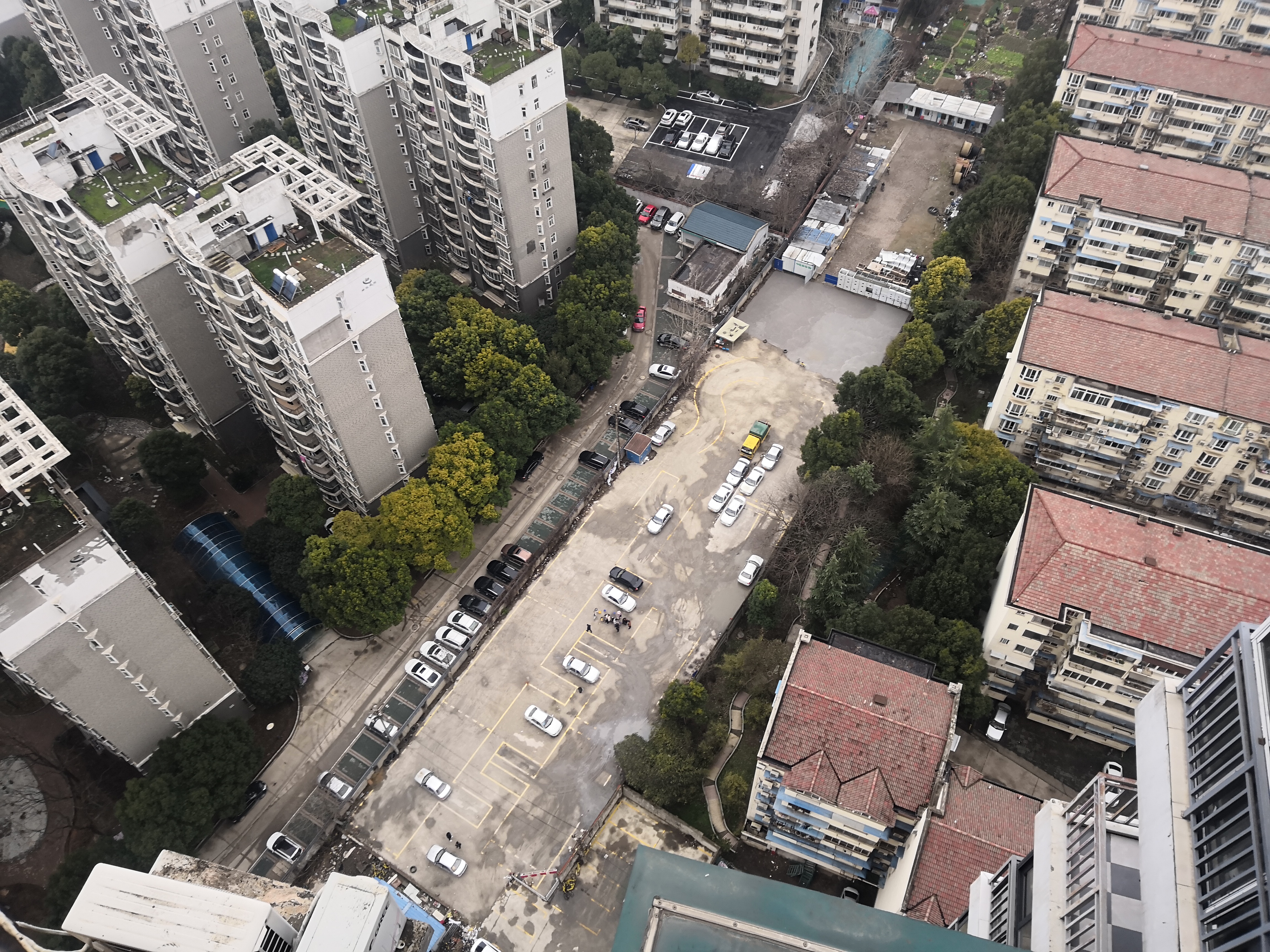 驾校教练车被停训了,驾校训练场被拆