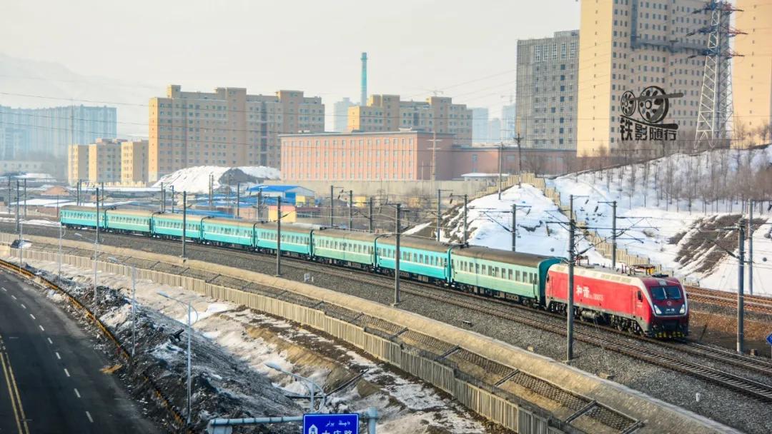 铁影｜走向中亚