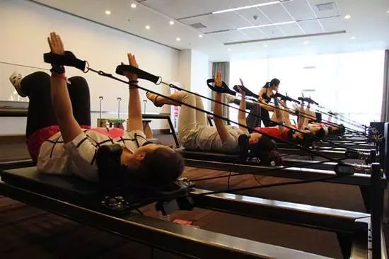 想要长腿细腿练起来,想要练成大长腿