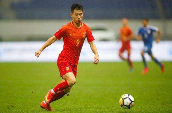 李霄鹏集训球员名单,李霄鹏圈定国脚出征名单