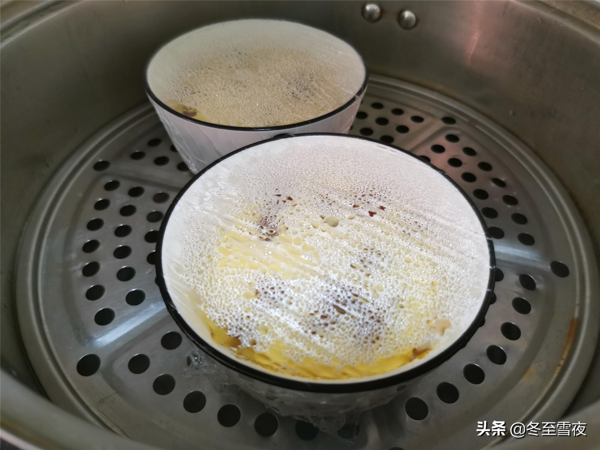 何炅教做酸奶蛋糕用什么面粉,何炅示范的酸甜小蛋糕教程