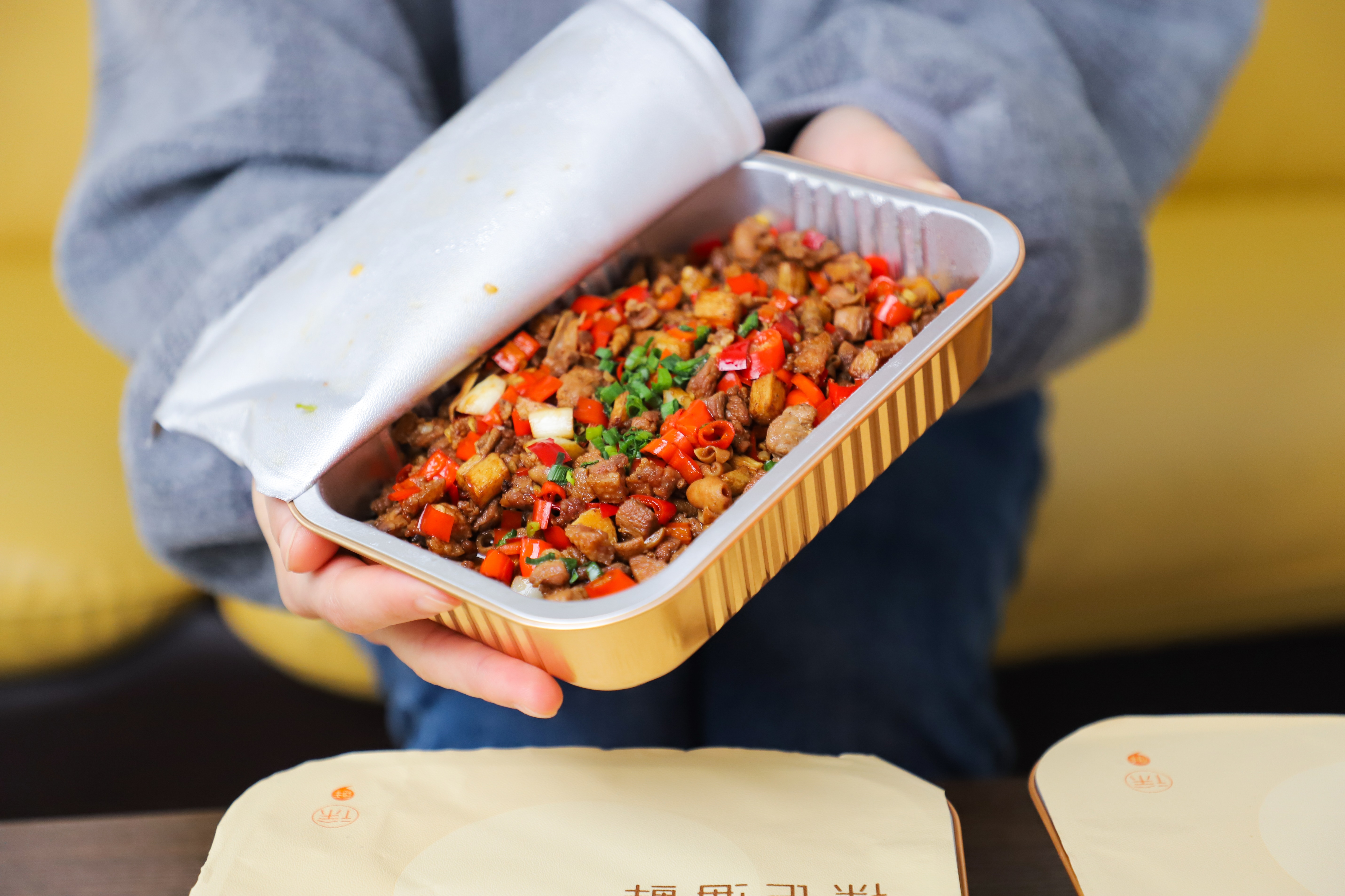 不宅在家里能去做什么,宅在家没事做可以做些什么