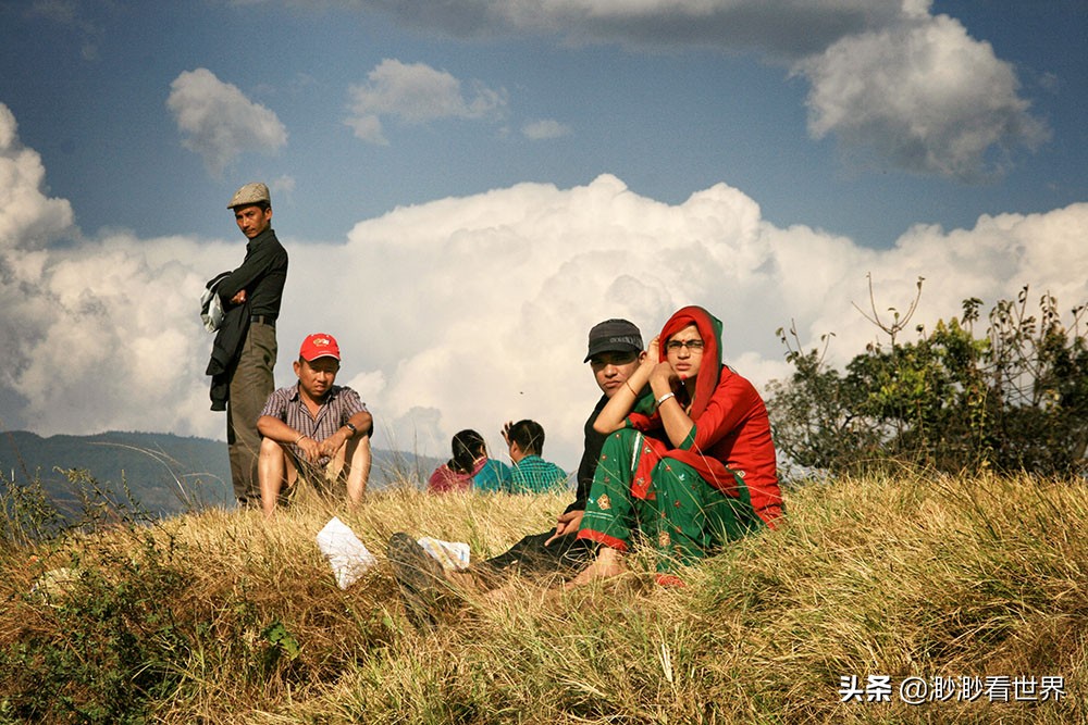 尼泊尔恒河上的烧尸庙,夜游尼泊尔烧尸庙