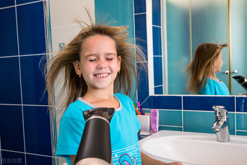 油性头皮经常洗头发会越来越油吗,每天洗头会让头皮越来越油吗