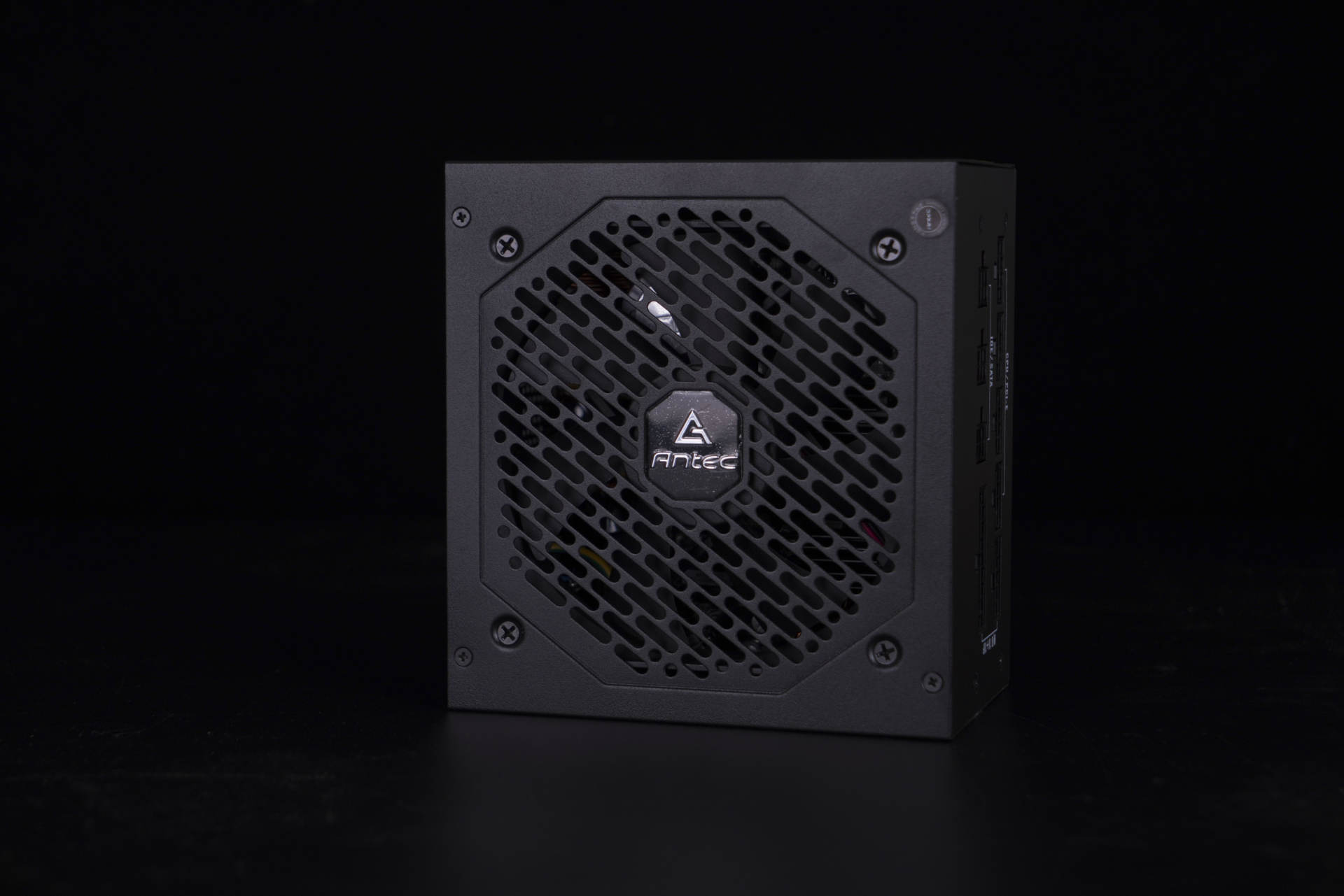 微星b560迫击炮和战斧导弹,微星b560战斧导弹和迫击炮的区别