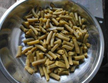 炖排骨焯完水以后怎么处理,炖排骨焯水浮沫