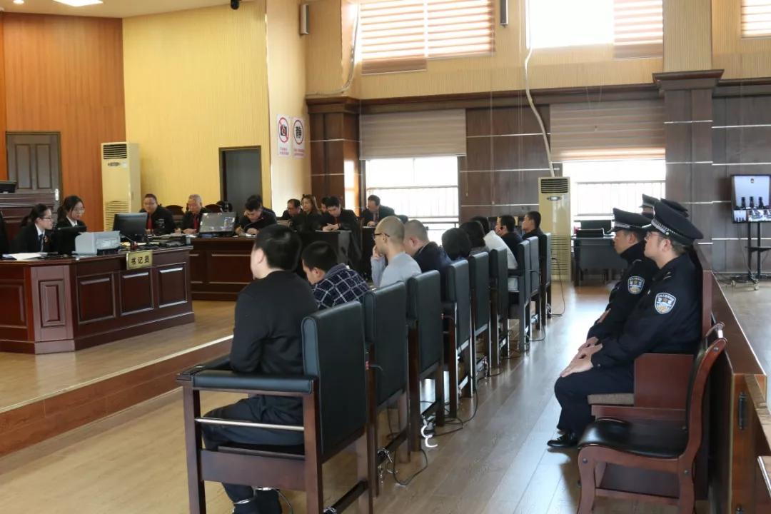 这条游戏弹窗小广告的背后，竟是每日流水近亿元的网络赌博平台