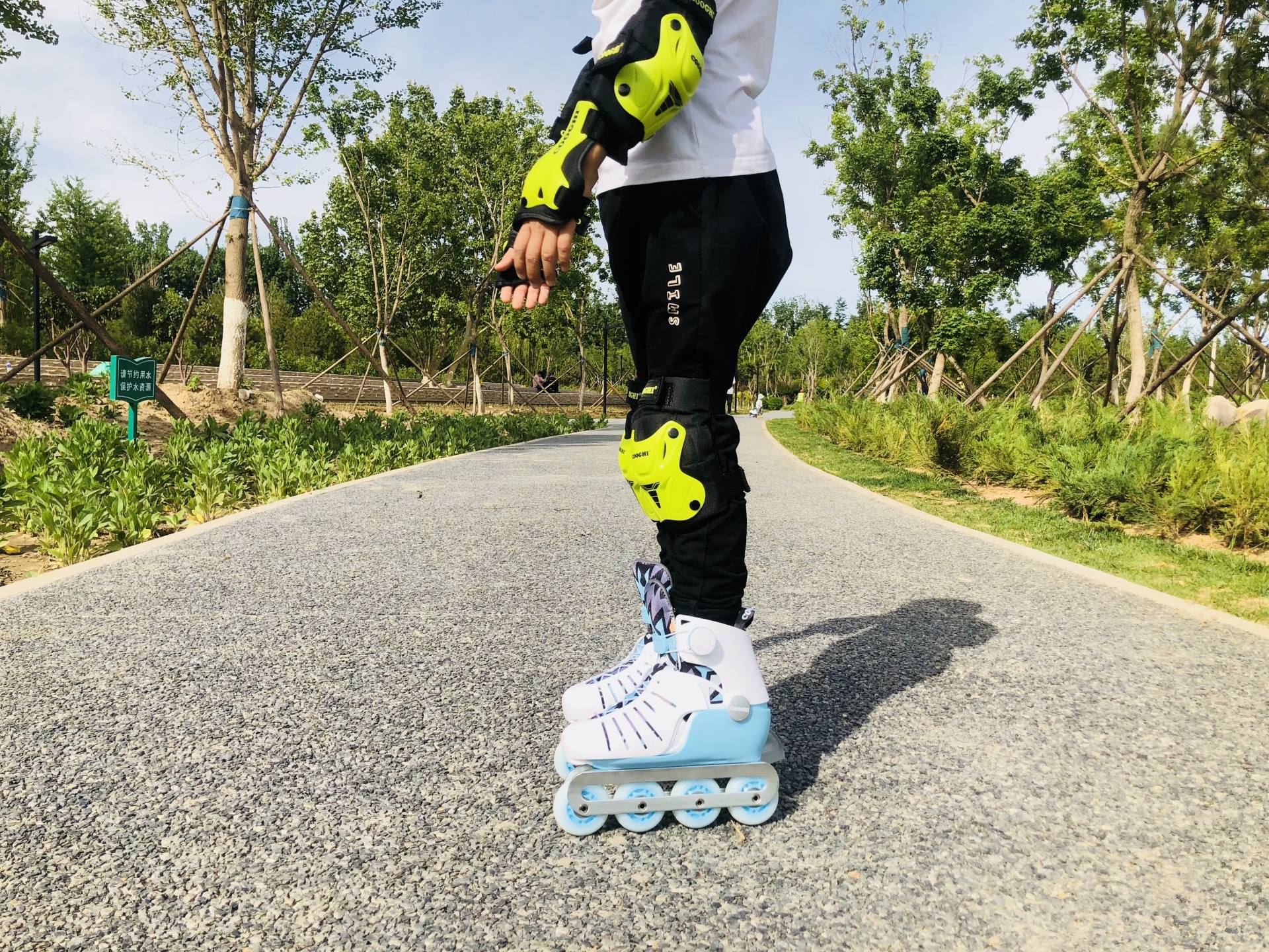 穿上脱不下来的溜冰鞋,穿了就不想脱的轮滑鞋
