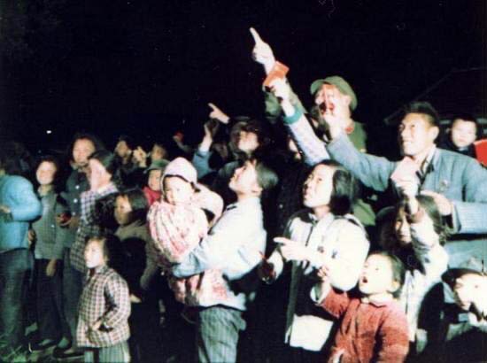 人造卫星上天，毛主席提了4个要求，个个难于上青天