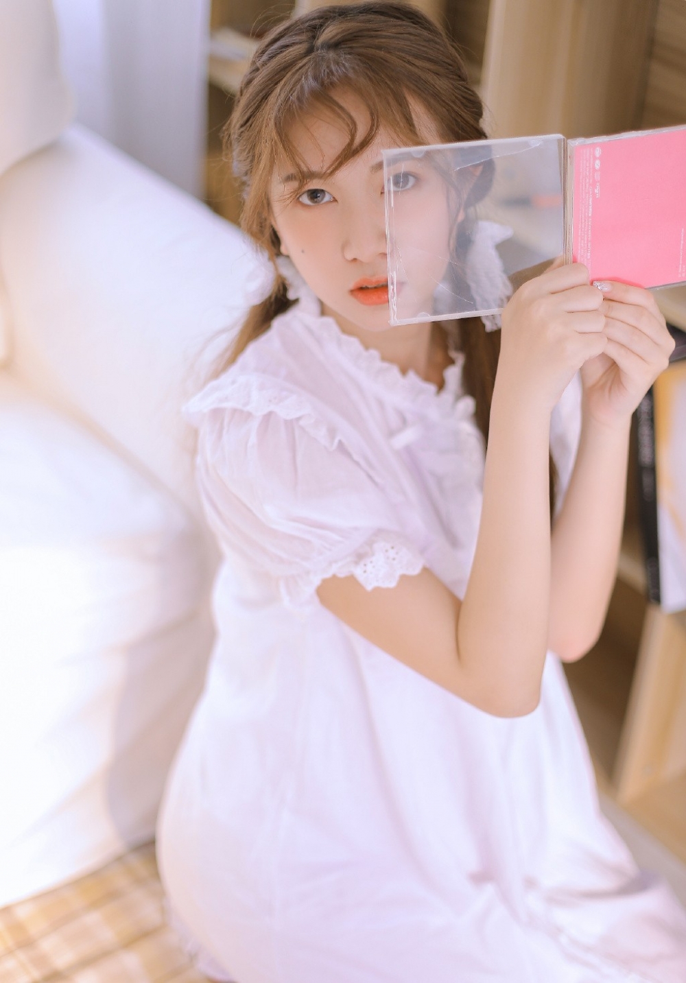 清纯美女居家甜美慵懒写真图,古典美女清纯气质写真