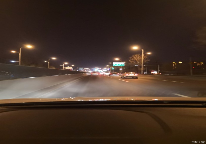 焕然新生全新一代福克斯试驾,17款1.5t福克斯三厢试驾测评