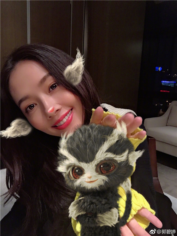 明星红毯穿衣打扮,明星红毯惊艳穿搭