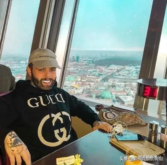 炫富遇入室抢劫,炫富被抢劫