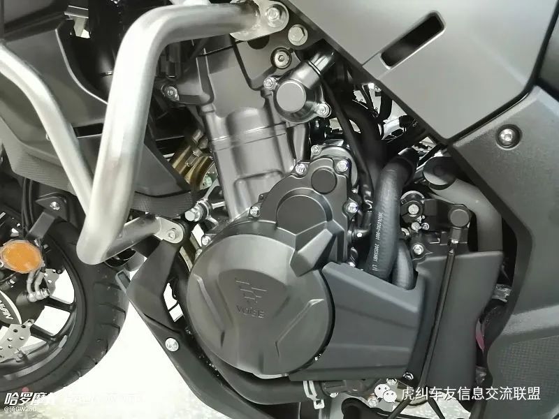 voge无极500r和豪爵铃木gsx250r,隆鑫voge大单缸