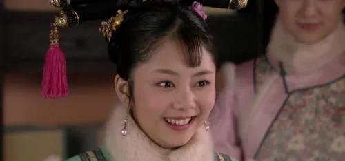 谭松韵是怎样拍以家人之名的,谭松韵出道十五年归来仍演高中生