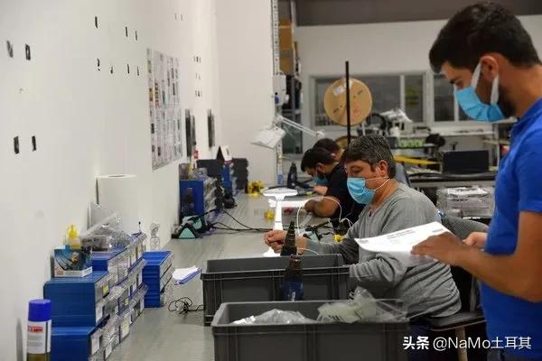 集陆海空于一体!在一眨眼的功夫...