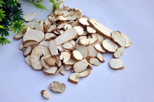 治疗白癜风的中药白芷是什么样的,补骨脂白芷泡酒可治白癜风患者吗