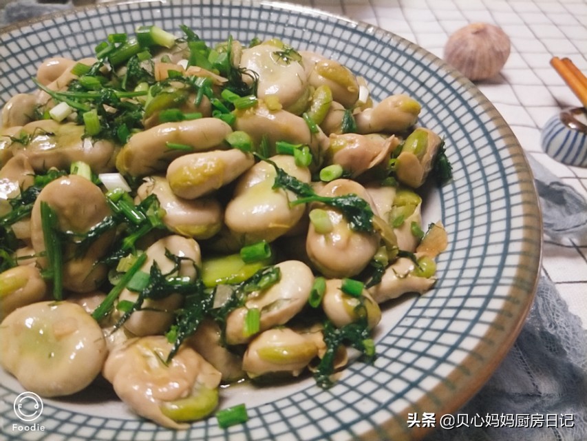 青蚕豆怎么炒又香酥脆,怎么炒蚕豆才好吃又入味儿