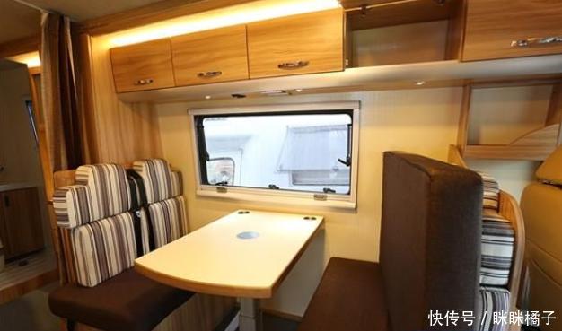 宇通5.99米自动挡中巴房车,看上去和普通车一样的房车