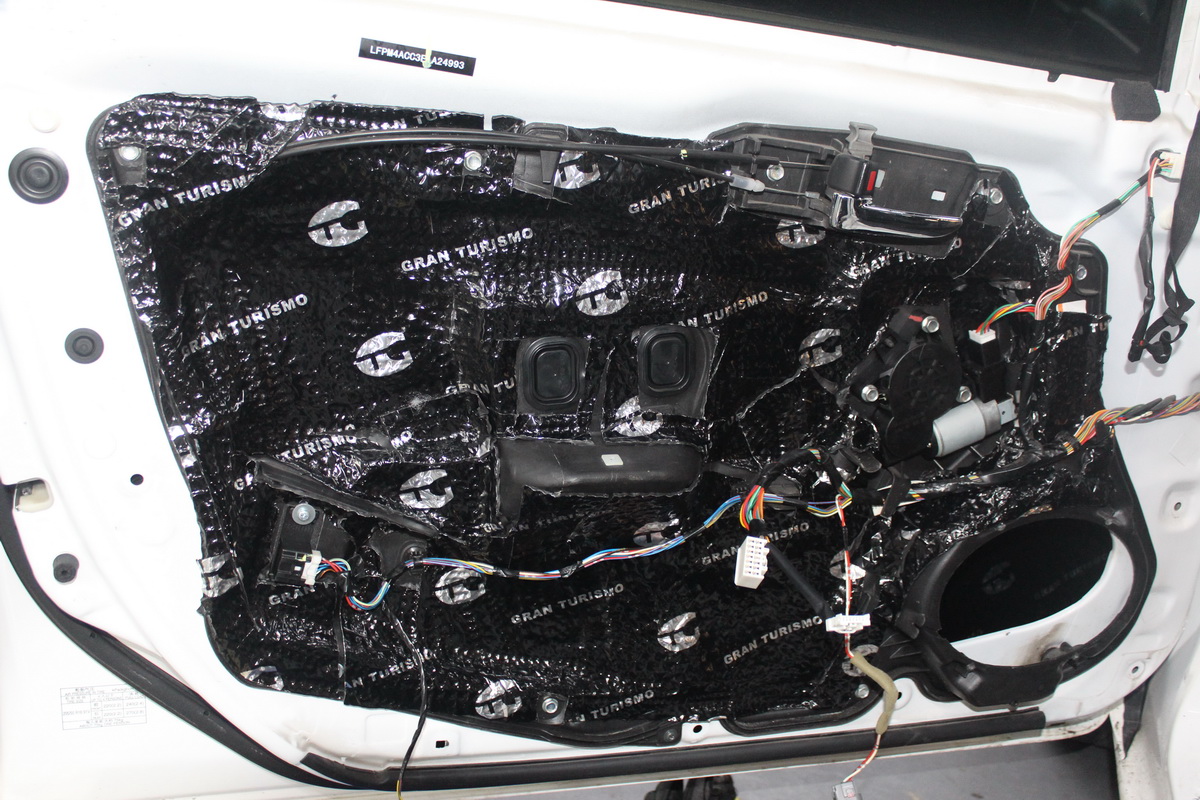 一套jbl原车车载音响多少钱,整套jbl音响