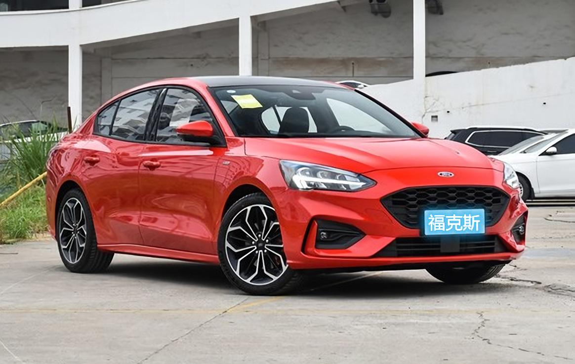 福克斯2011款三厢经典手动油耗1.8,福克斯两厢手动测评