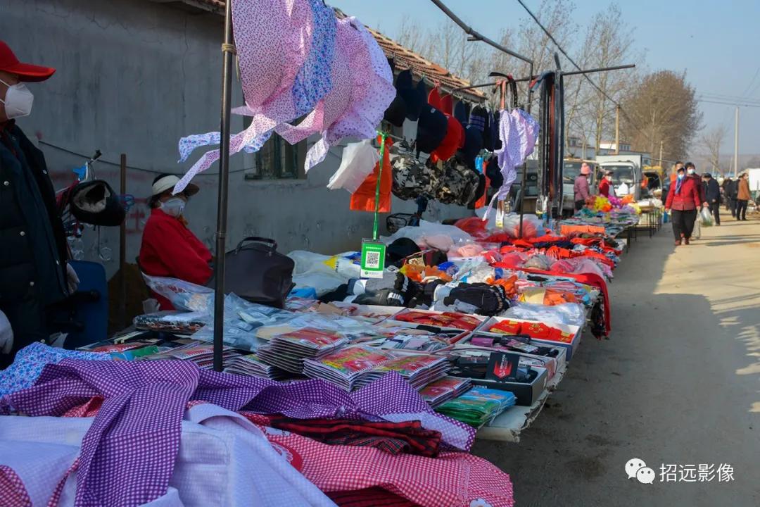 龙口粉丝主产区张星农村大集开市了!来赶集的人还不少来