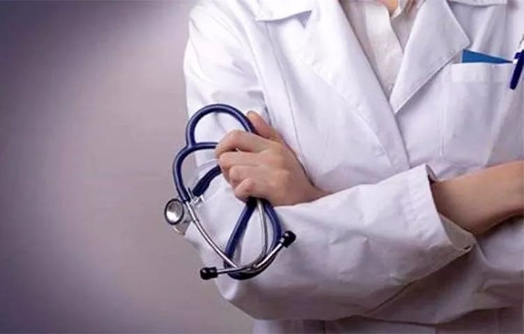 又一保健品帝国被曝光！疑致3岁娃心肌损害，一年收割249亿智商税