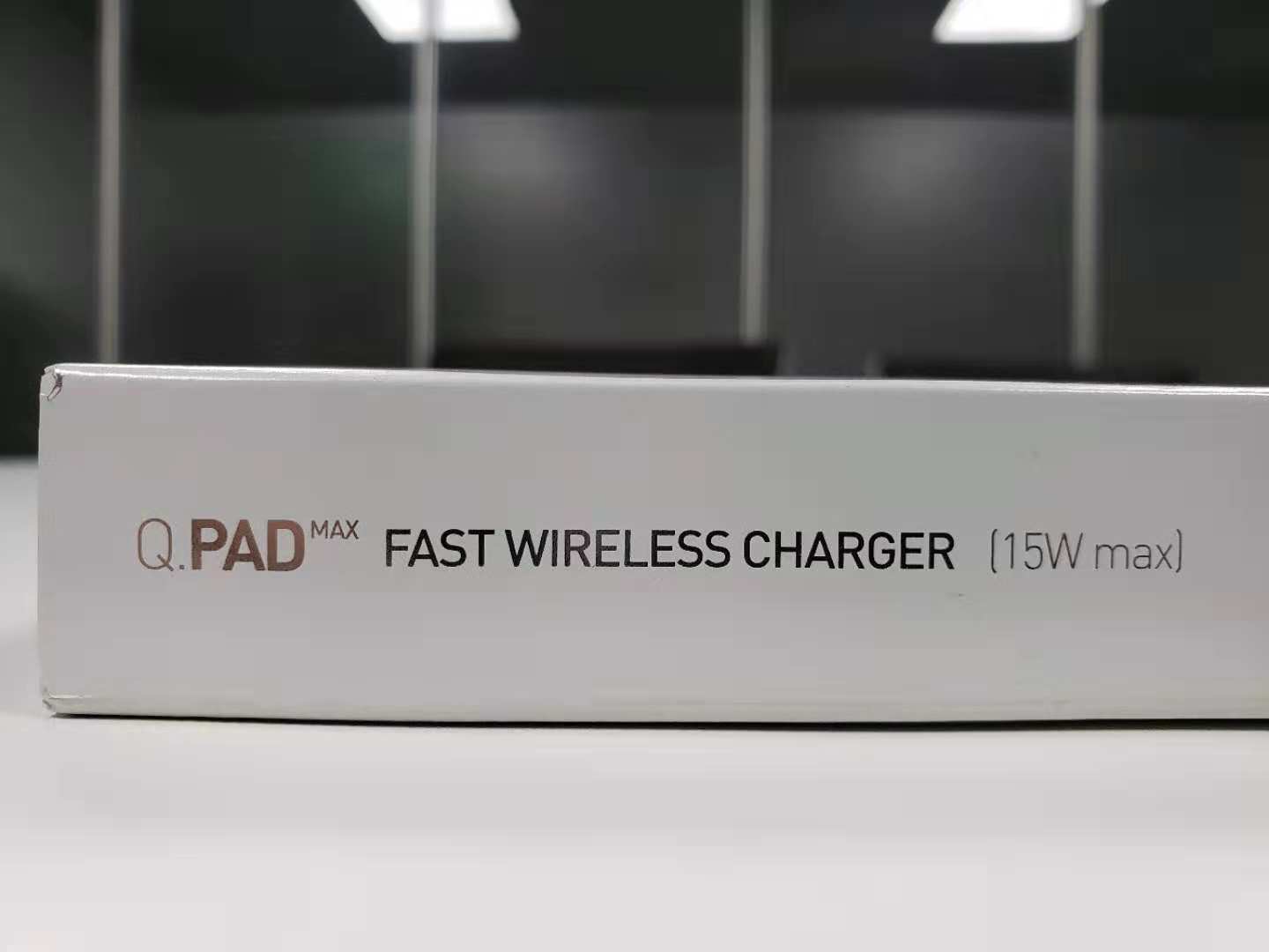 momax无线充电,momax苹果18w快充