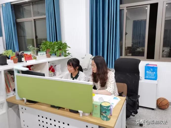 出道即巅峰！秦淮科技高中辩论队市赛夺冠背后