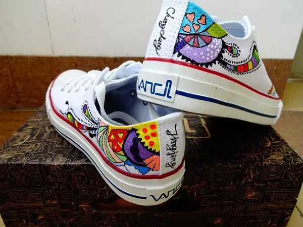 用家中材料如何做丙烯颜料,简单一点的丙烯颜料