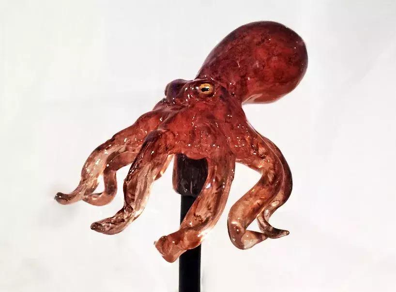 21岁日本小伙立志复兴糖艺制作,5分钟捏出金鱼熊猫,你舍得吃吗