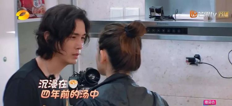 宠妻狂魔李承铉为戚薇开串串香店,戚薇李承铉甜蜜日常