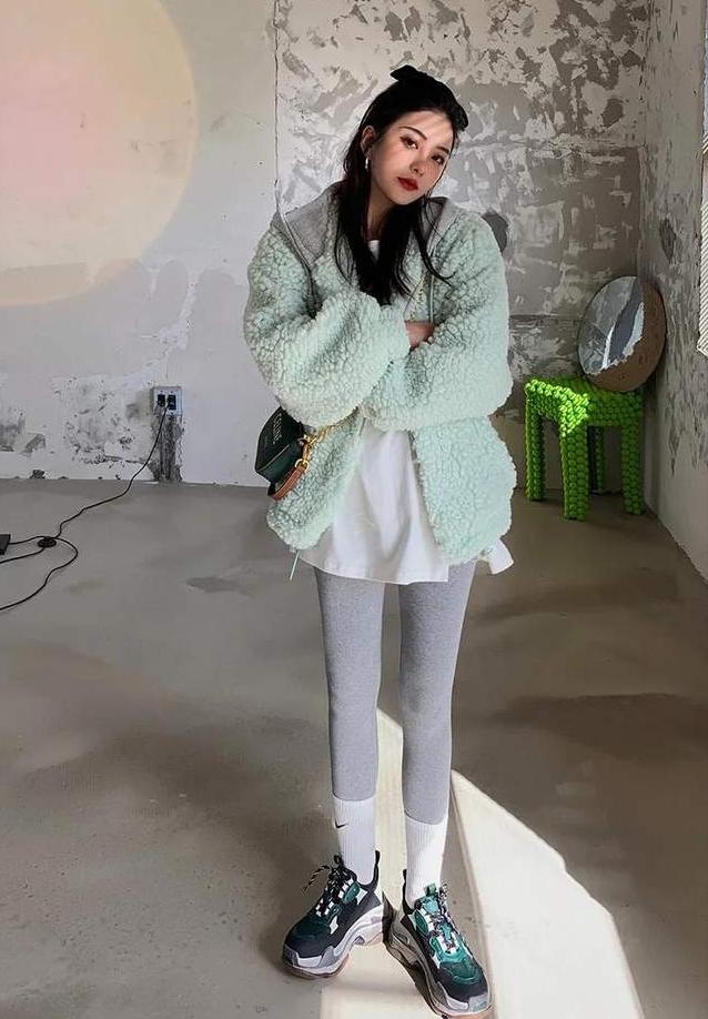 “鲨鱼皮打*裤底**”能这么火,原来是有原因的,肥肉一下子就不见了